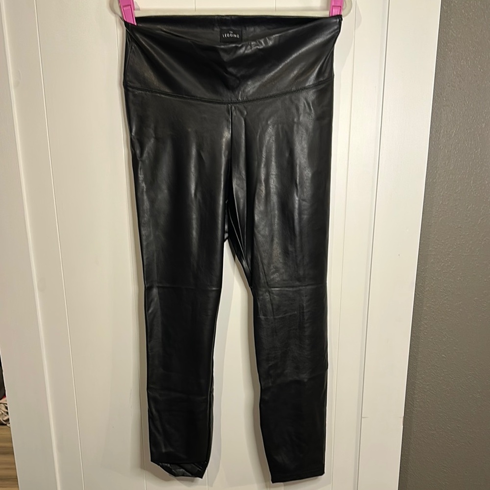 White House Black Market Black Leggings
